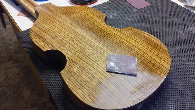 Level sanding the vinyl sealer coat.