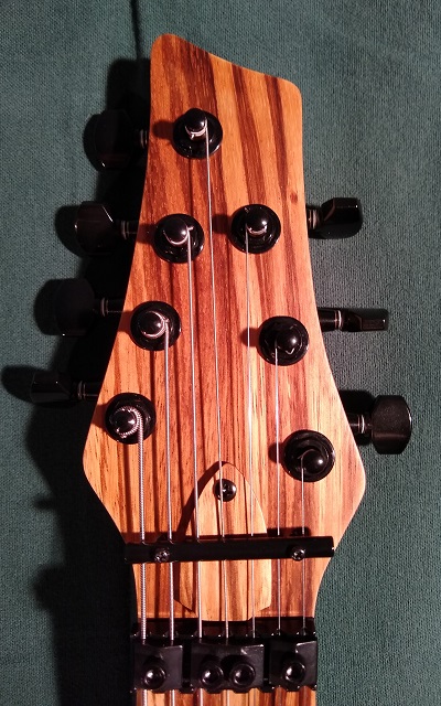 The completed guitar.