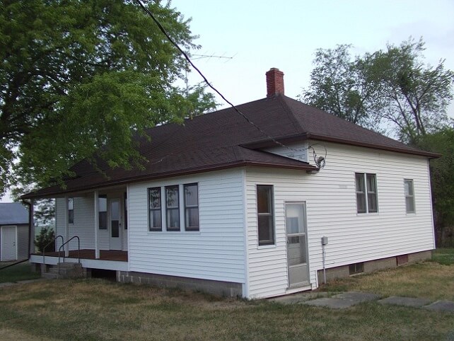 The farm house.