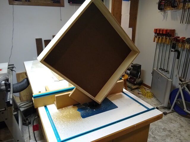 Cutting slots for some splines in the drawer shelves.