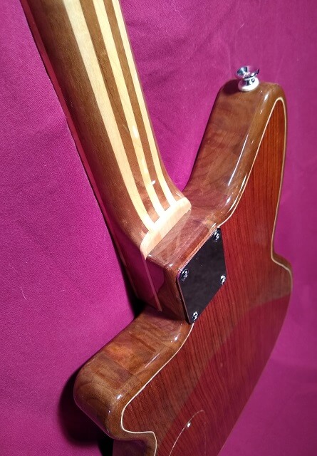 Completed photo of the Bubinga Pudding guitar.