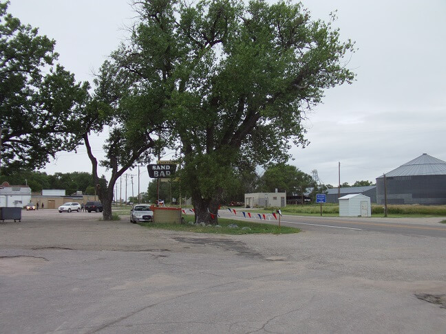 More stretch break in Merriman, NE.