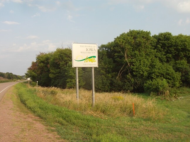 Crossing into Iowa.