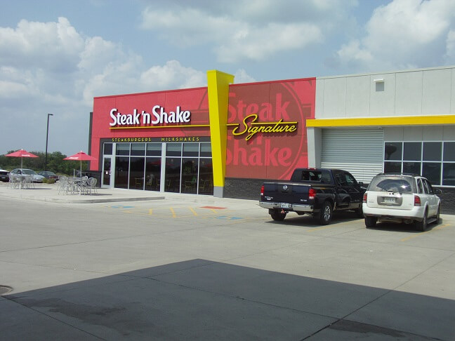 Stopping for lunch in Canton, MO.