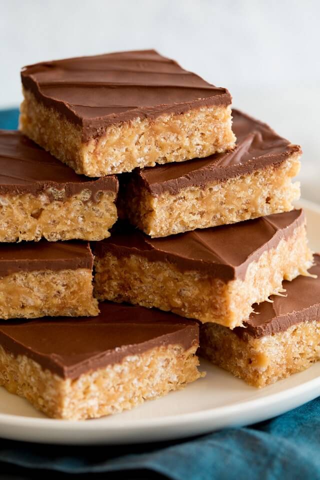 A pile of scotcheroo bars.