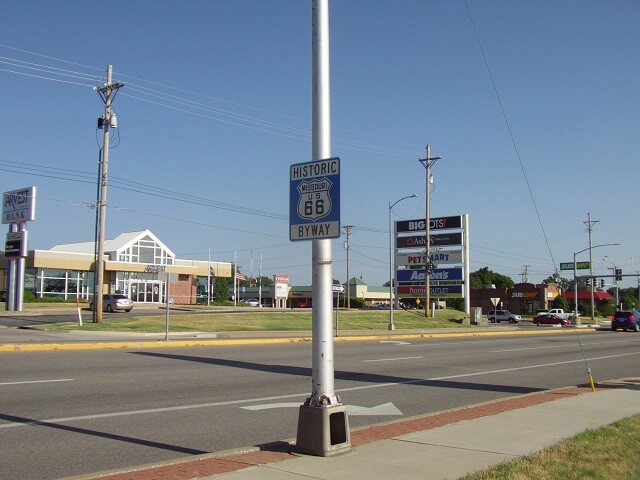 Pulled over in Joplin, MO trying to get the GPS straightened out.