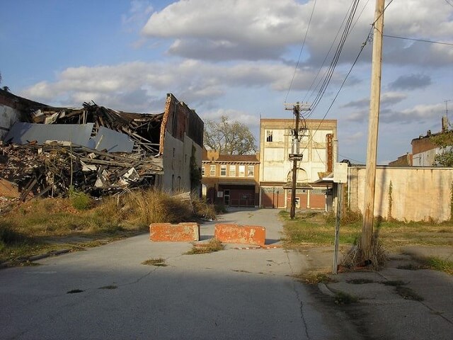 An abandoned building in Cairo, IL (Not My Picture.)