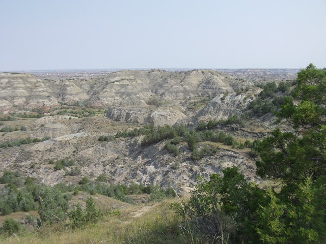 The Ridgeline Trail in Teddy Roosevelt National Park.