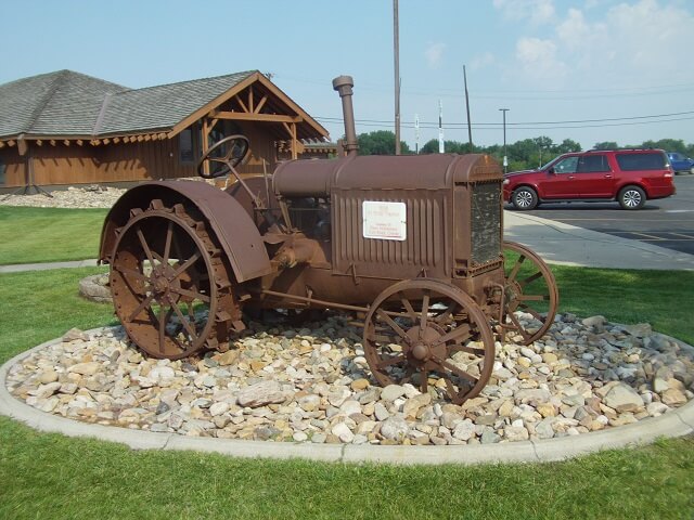 Farmall Tractor in Belle Fourche.