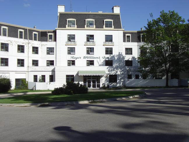 The front of the hotel.