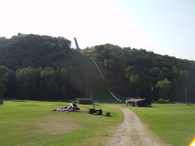 A ski jump.