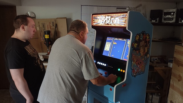 My brother and the Tundra Boy having an Arkanoid duel.